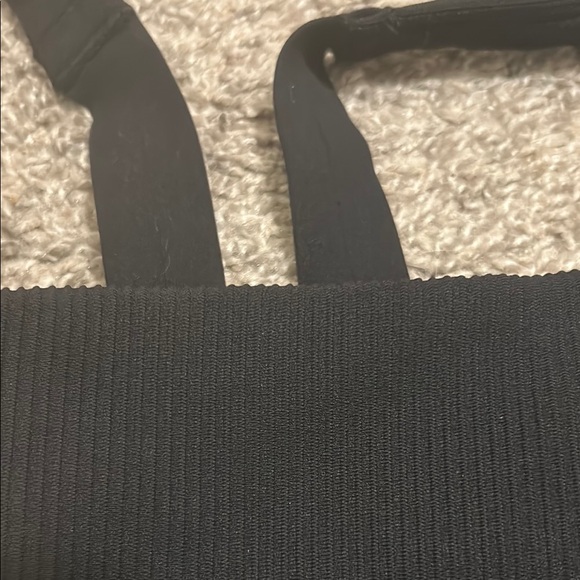 NWT Athleta Ribbed Sports Bra - Picture 5 of 5